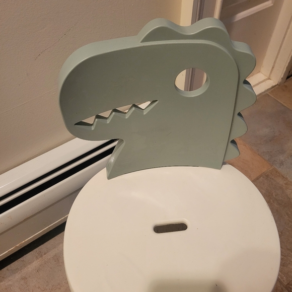 Dinosaur Themed Kids Stool Chair  in Green and White Heavy Plastic - Picture 4 of 7